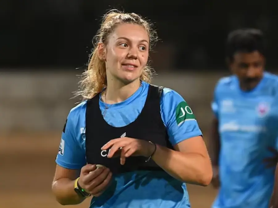 Mumbai Indians sign Tara Norris in trade deal with UP Warriorz ahead of WPL 2027