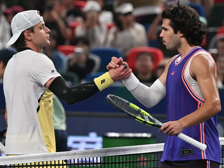 Carlos Alcaraz suffers shock third-round exit at Shanghai Masters