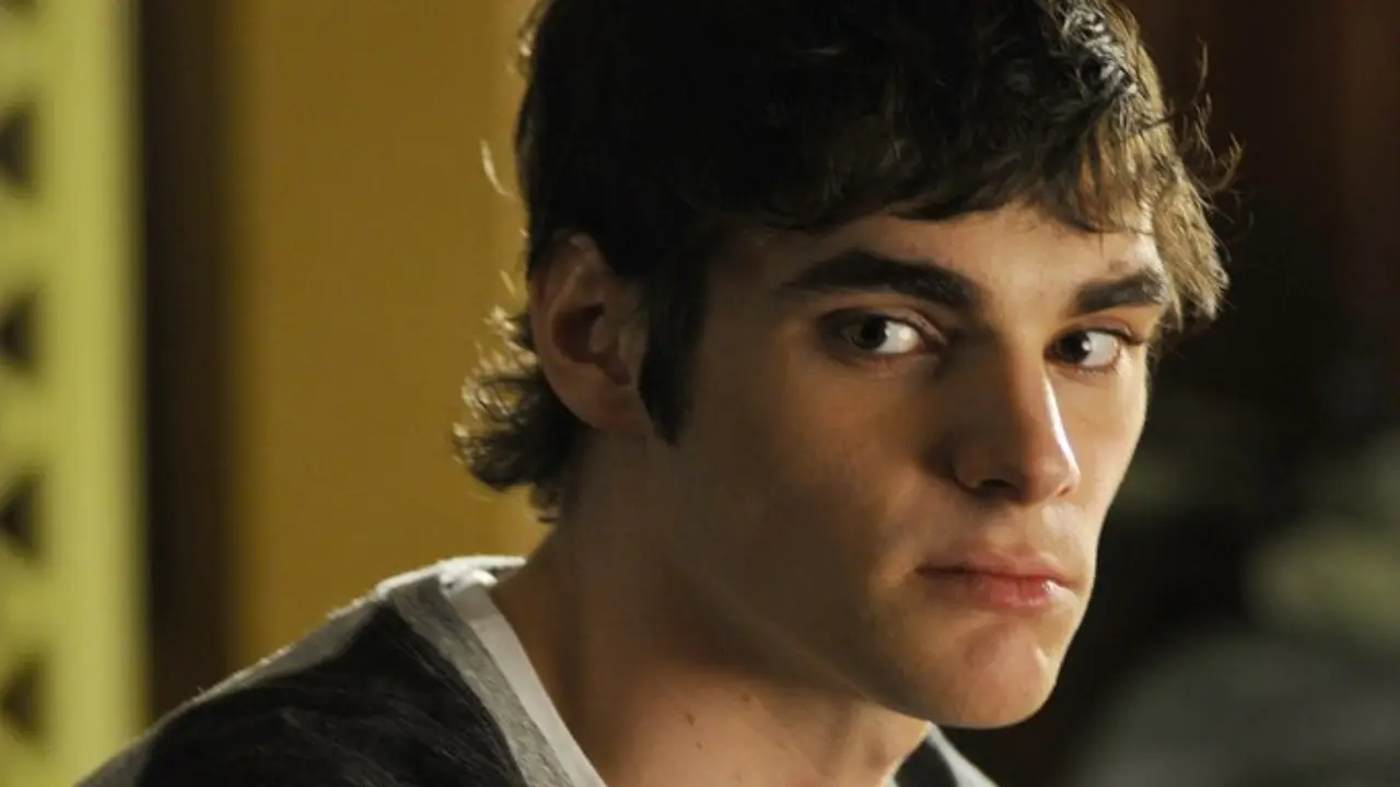 Breaking Bad actor RJ Mitte dies at 34; tributes pour in