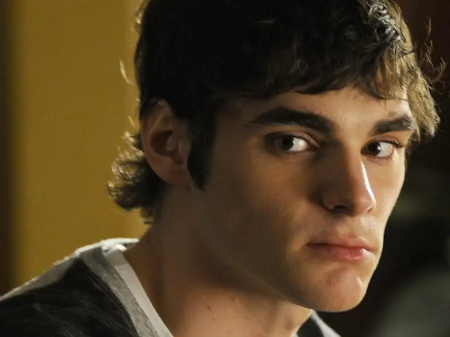 Breaking Bad actor RJ Mitte dies at 34; tributes pour in