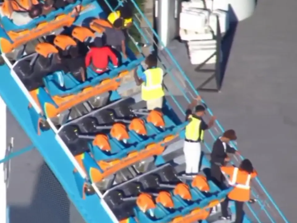 Man dies at Six Flags Georgia: Past accidents at Six Flags amusement parks across US Man dies at Six Flags Georgia: Past accidents at Six Flags amusement parks across US