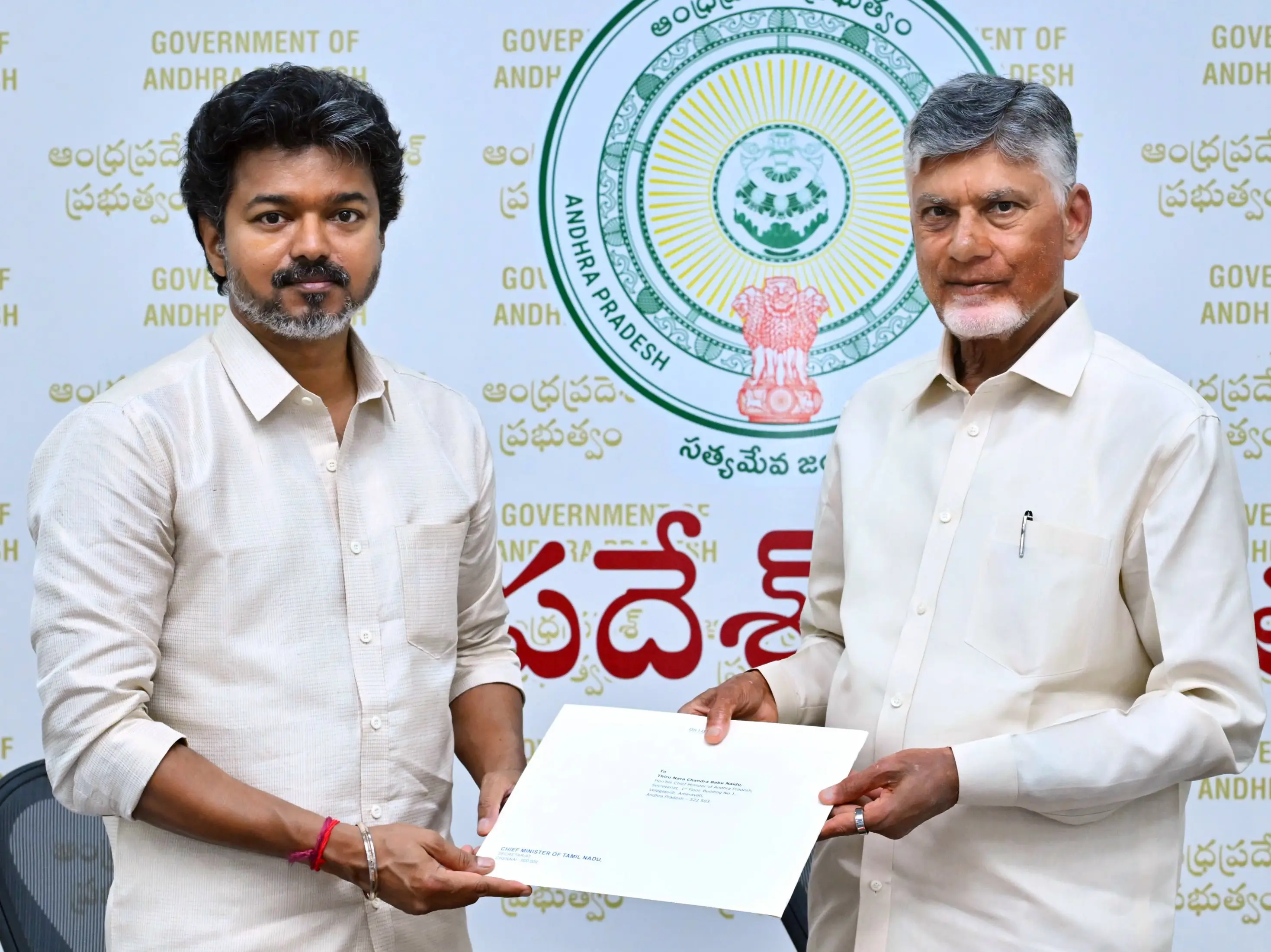 CMs Vijay-Naidu meet in Vijayawada, discuss water sharing, river-linking CMs Vijay-Naidu meet in Vijayawada, discuss water sharing, river-linking