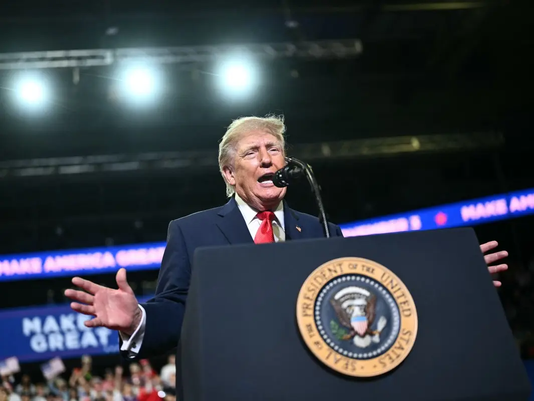 Trump accuses Houthis of driving up oil prices before US midterms, warns of consequences Trump accuses Houthis of driving up oil prices before US midterms, warns of consequences