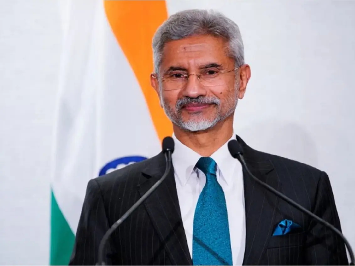 India not a ‘middle power’ but a power in the middle, says EAM Jaishankar, cites PM Modi’s definition India not a ‘middle power’ but a power in the middle, says EAM Jaishankar, cites PM Modi’s definition