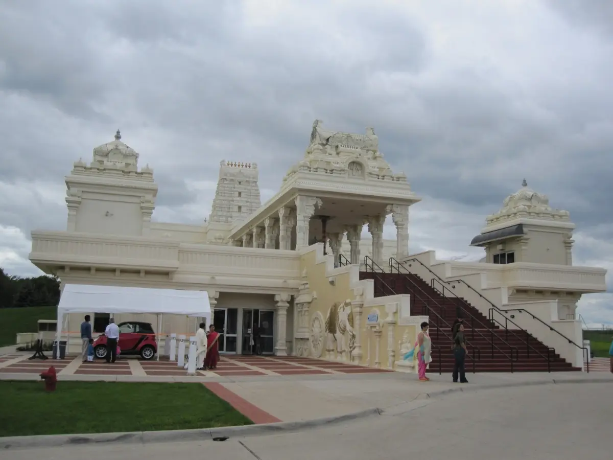 US police foil alleged mass shooting plot targeting Illinois Hindu temple; 19-year-old’s manifesto called Indians ‘subhumans’