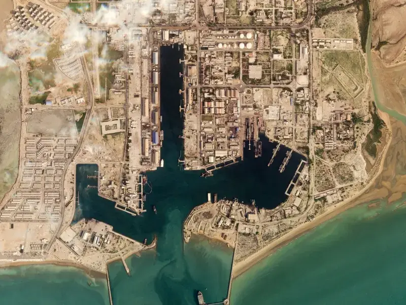 Singapore-flagged container ship sinks in Strait of Hormuz after mine explodes, Iran claims