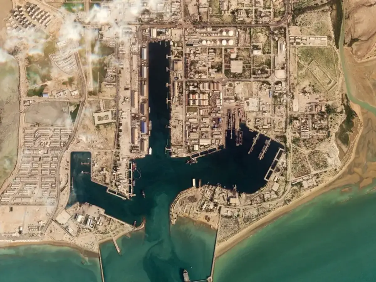 Singapore-flagged container ship sinks in Strait of Hormuz after mine ...