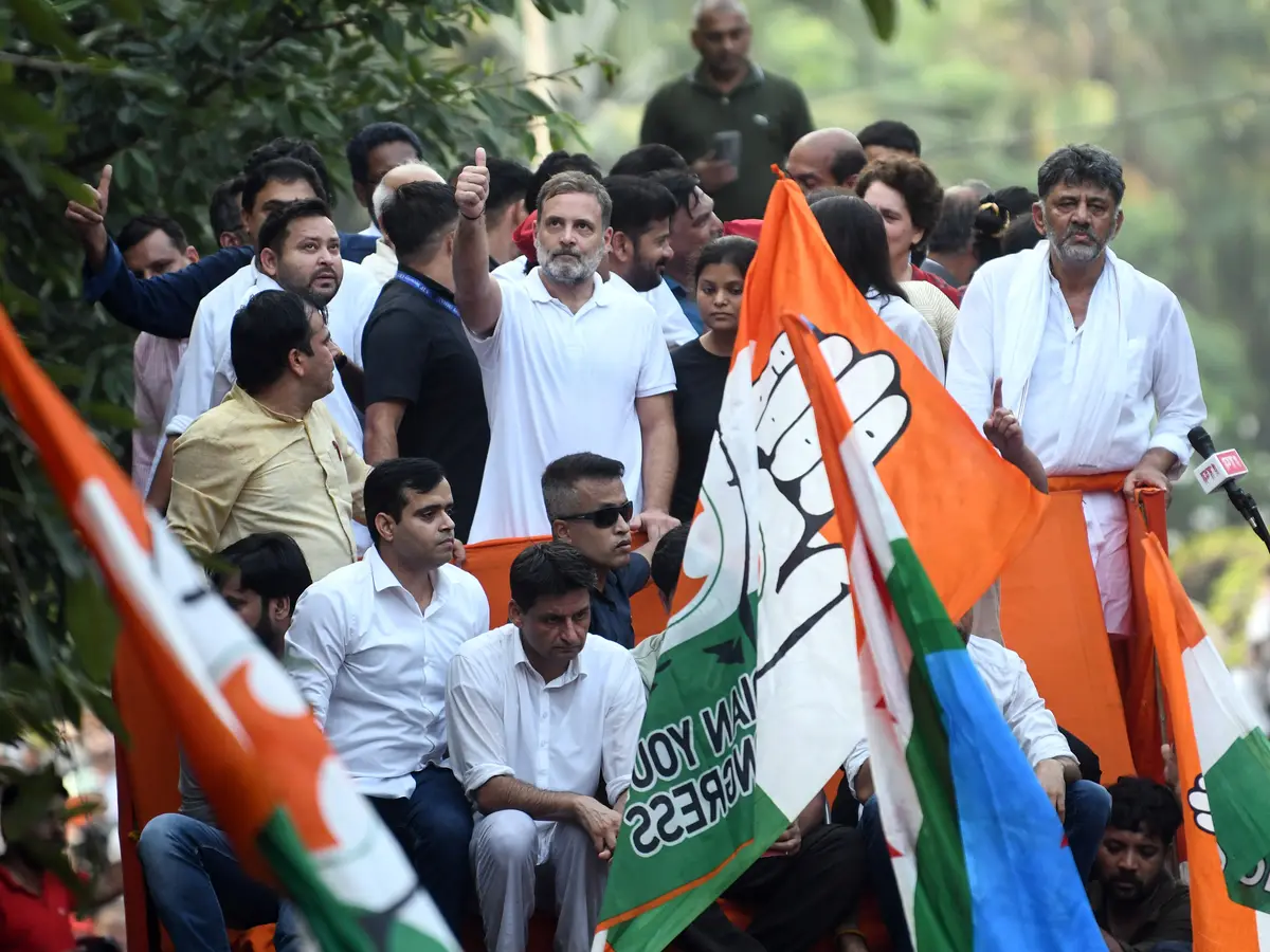 'We are not sitting in ivory towers, we are aware': SC issues notice to Rahul Gandhi, Akhilesh Yadav
