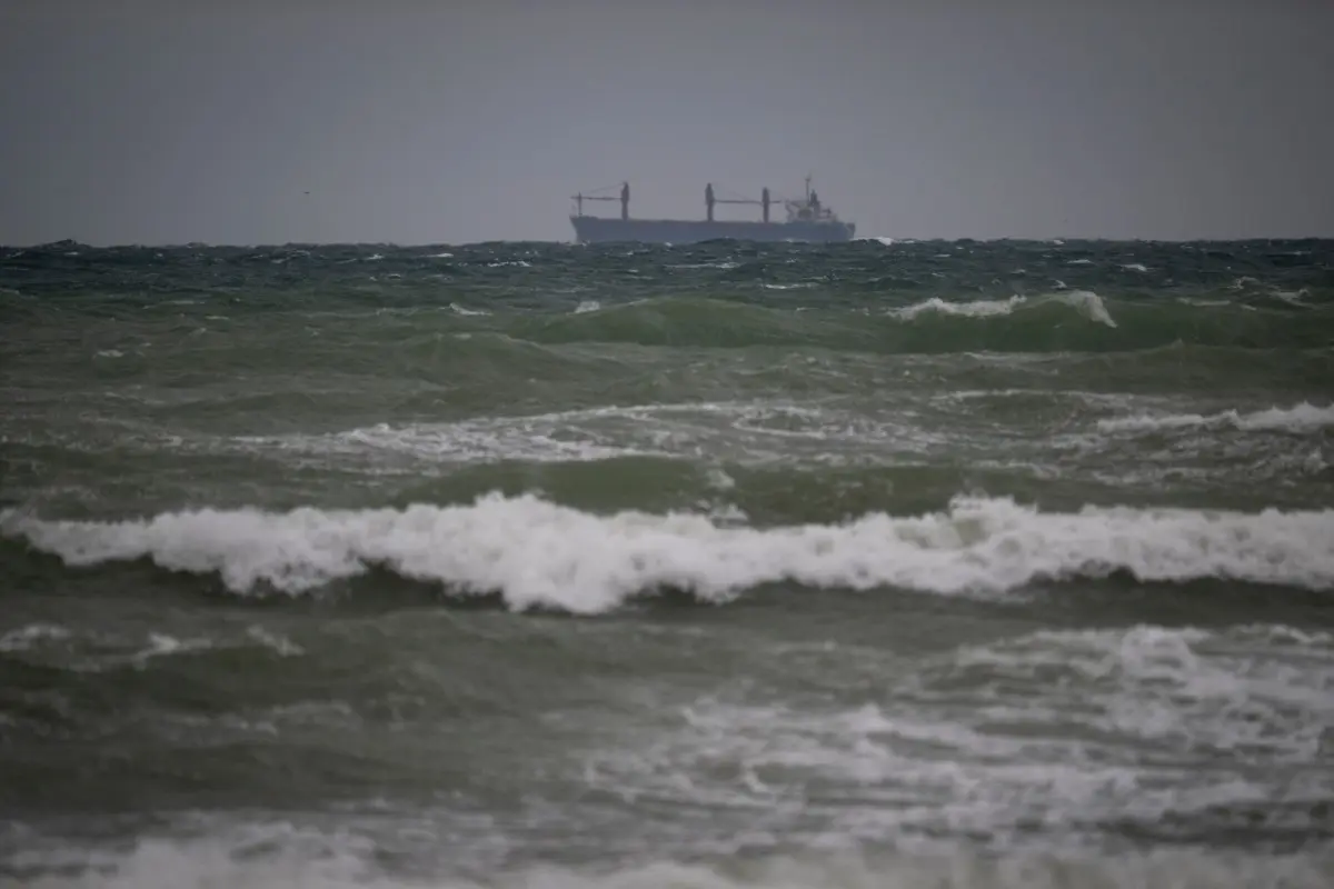 Black Sea on edge: Two tankers catch fire in Romanian waters, seven sailors missing