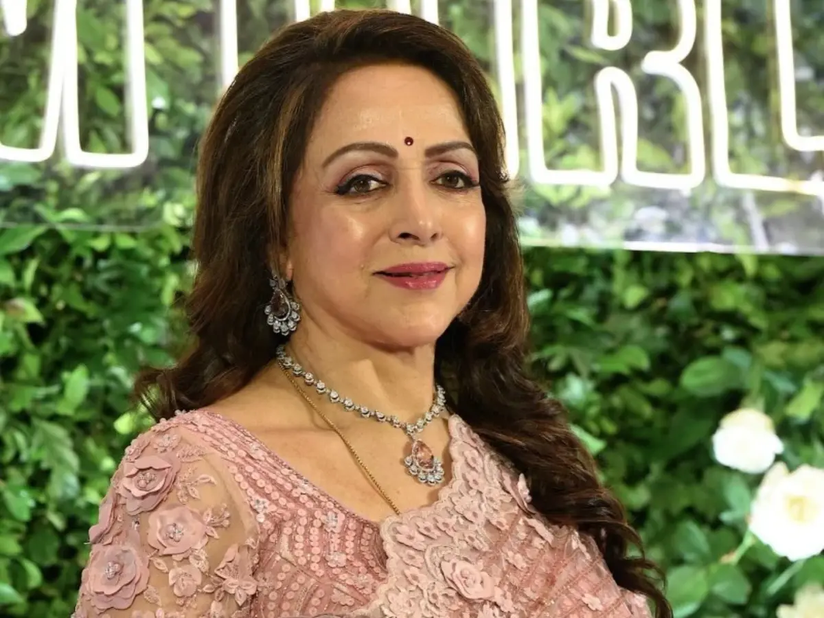 Hema Malini birthday special: From Sholay to Seeta Aur Geeta, 10 iconic films of Bollywood's Dream Girl