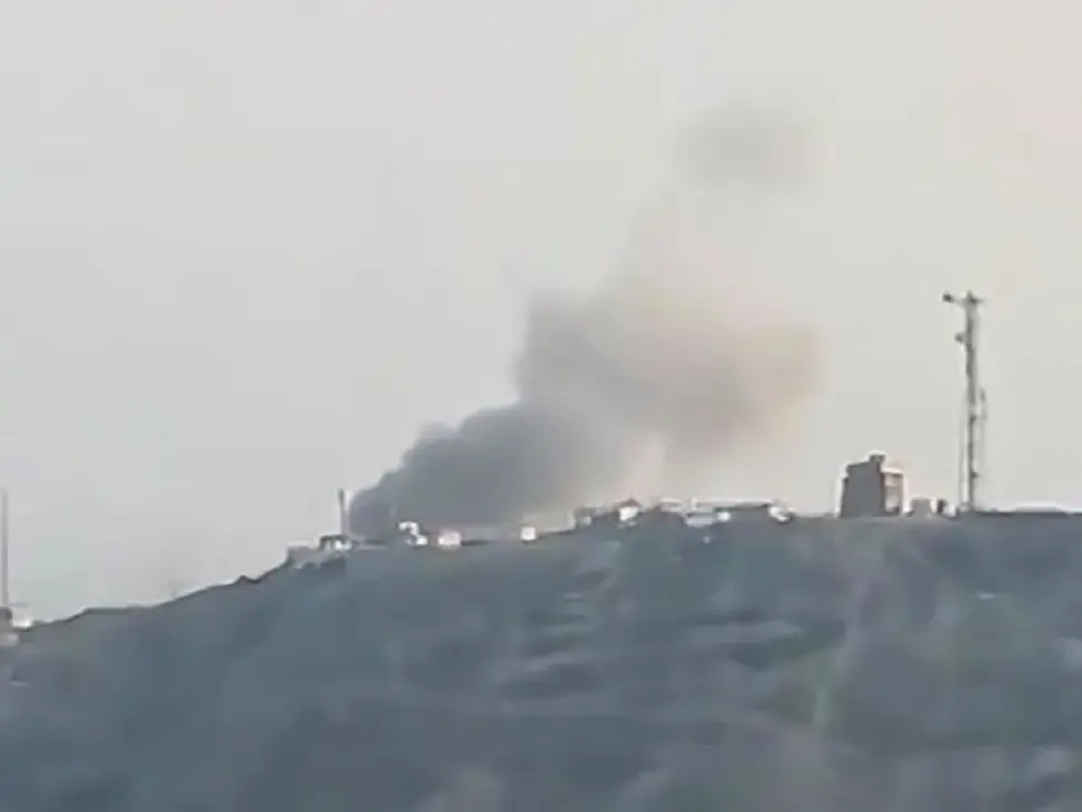 Yemen’s govt says PM, cabinet survived Houthi missile attack on presidential palace in Aden Yemen’s govt says PM, cabinet survived Houthi missile attack on presidential palace in Aden