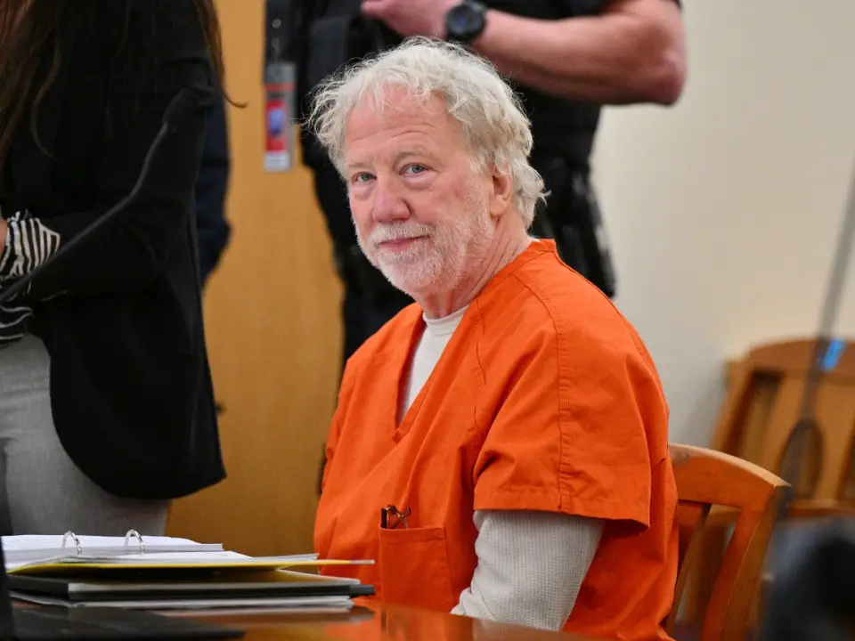 Timothy Busfield child sexual abuse case: New Mexico judge dismisses indictment over grand jury errors Timothy Busfield child sexual abuse case: New Mexico judge dismisses indictment over grand jury errors