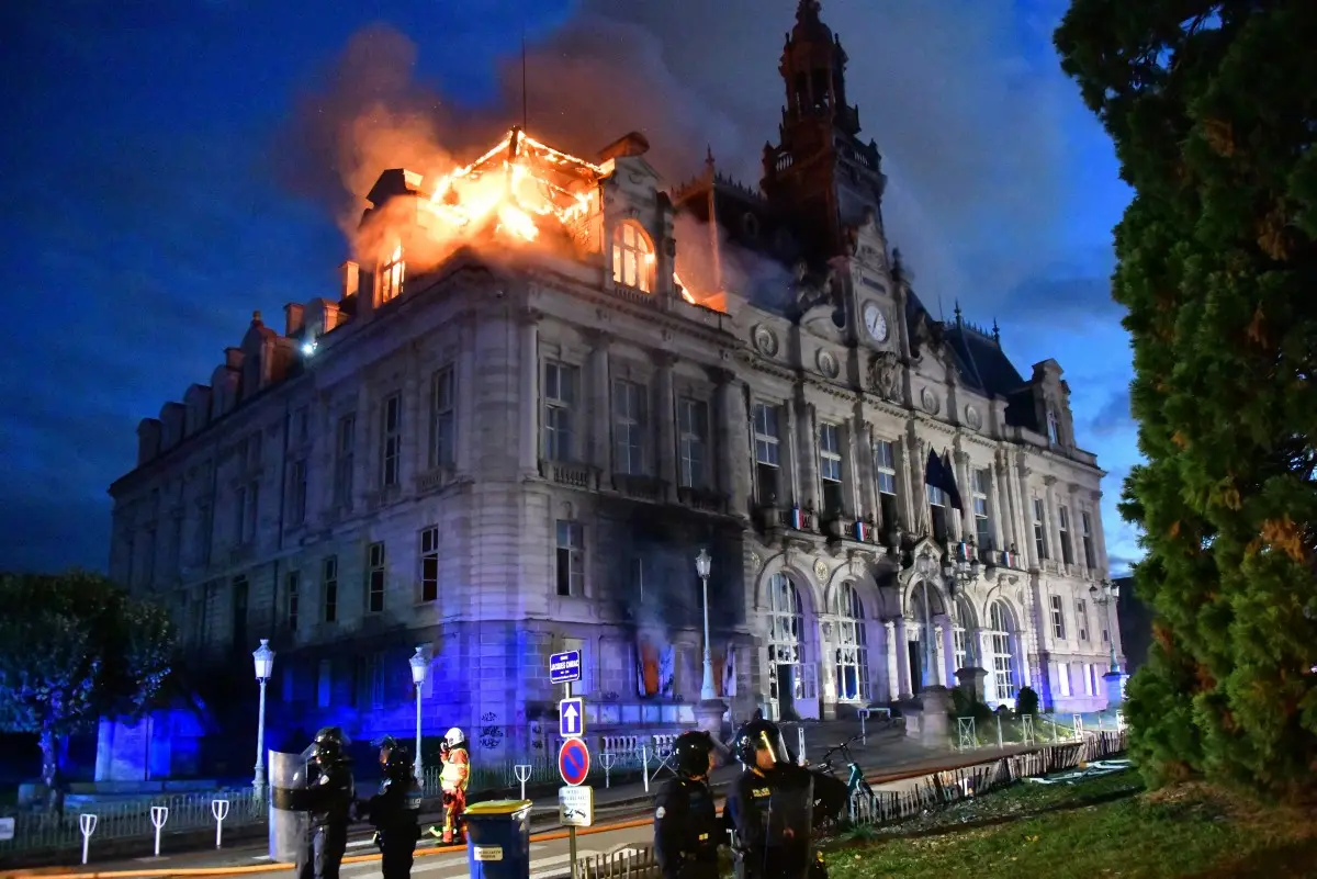 At least 400 arrested as protests turn violent in France; PM blames far left