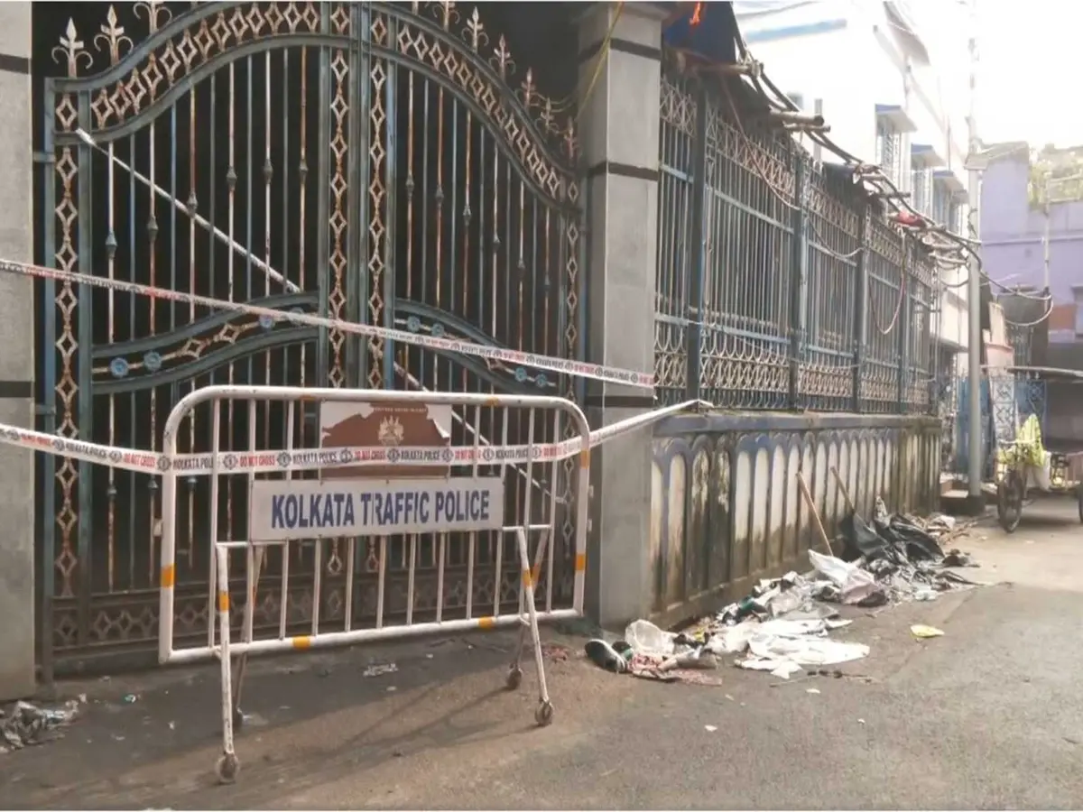 Kolkata puja pandal stampede: 7 arrested, section 163 restrictions imposed in north Kolkata Kolkata puja pandal stampede: 7 arrested, section 163 restrictions imposed in north Kolkata