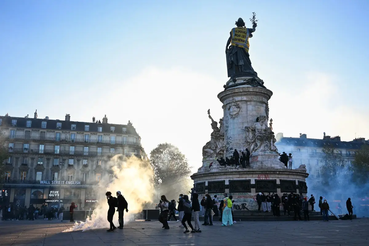 France wakes up to destruction