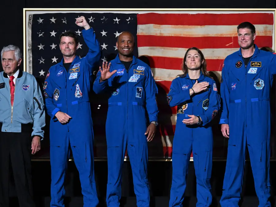 219,666...219,669 - When Artemis II astronauts feared getting LOST IN SPACE