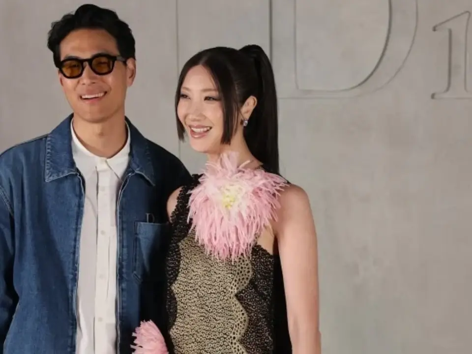 KPop Demon Hunters' star EJAE marries fiance Sam Kim, wear traditional hanboks KPop Demon Hunters' star EJAE marries fiance Sam Kim, wear traditional hanboks