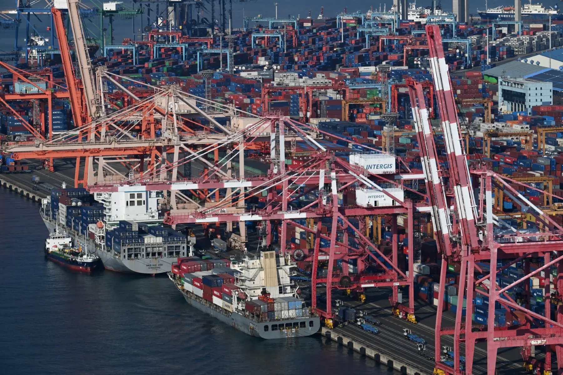 Busan, South Korea (24.9M TEUs)