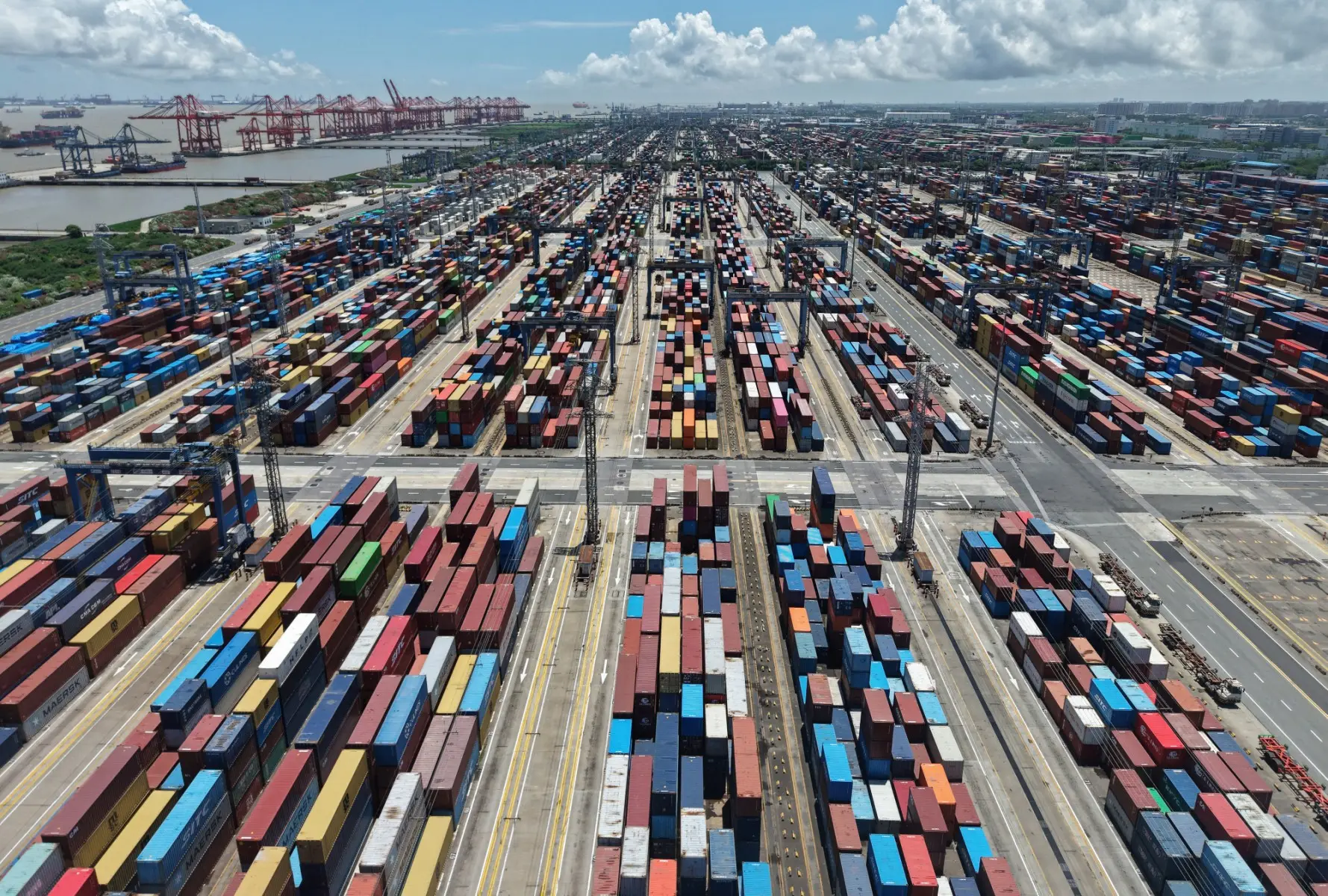 Shanghai, China (55.1M TEUs)