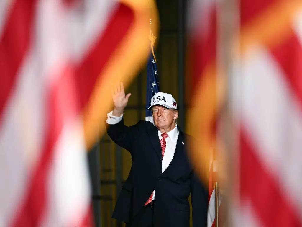 Trump compares hecklers at North Carolina rally to France riots, announces $1.5 billion chip investment Trump compares hecklers at North Carolina rally to France riots, announces $1.5 billion chip investment