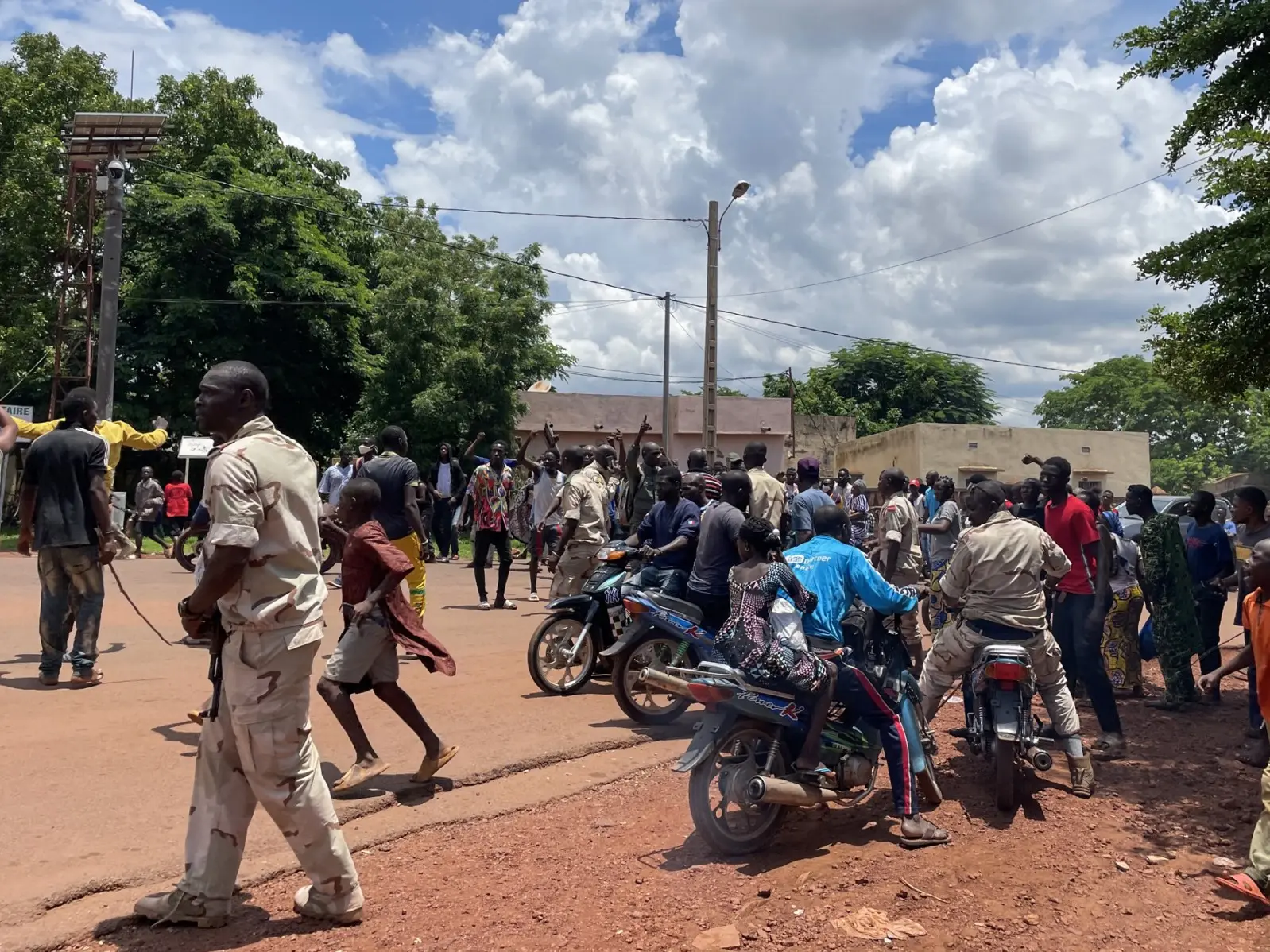 At least 48 civilians killed in eastern Mali by Islamic State-linked terrorists: Report At least 48 civilians killed in eastern Mali by Islamic State-linked terrorists: Report