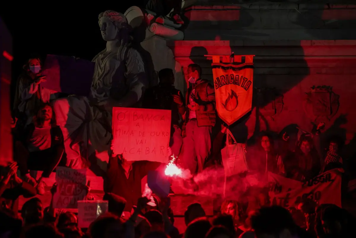 Portugal: Police clear housing protest camps in Lisbon and Porto, arrest 55