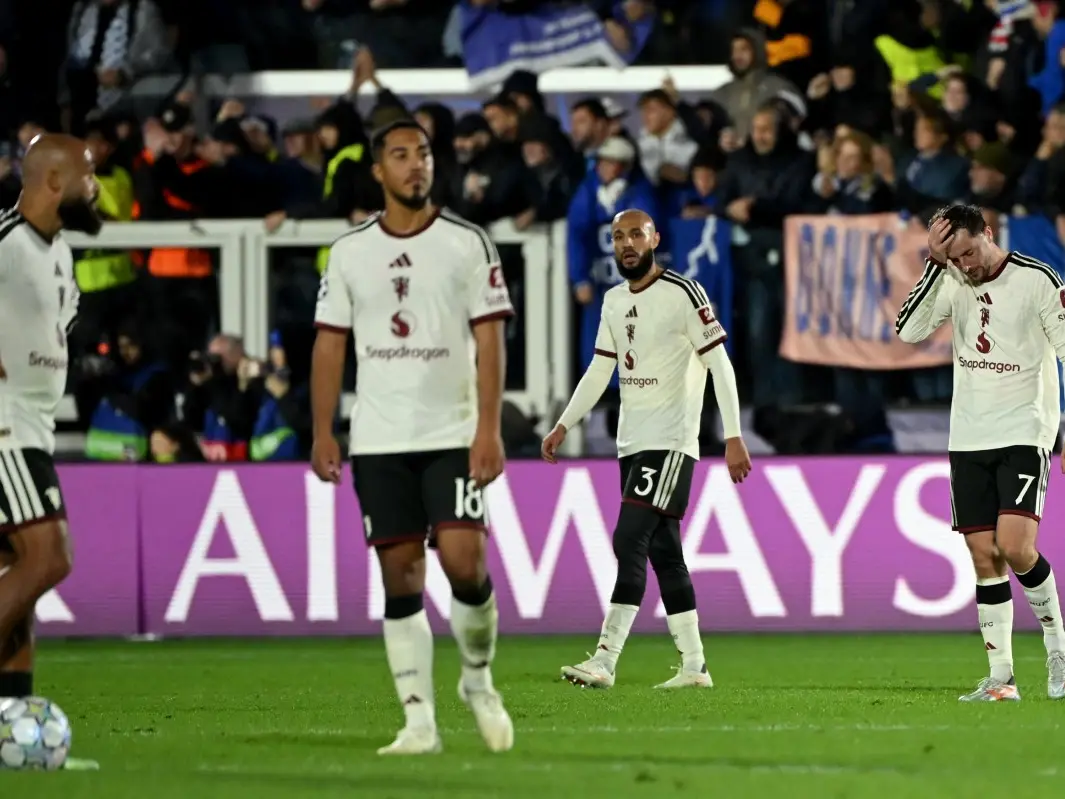 Champions League: Manchester United suffer joint-worst defeat in 30 years; Arsenal hold Bayern to draw in Munich Champions League: Manchester United suffer joint-worst defeat in 30 years; Arsenal hold Bayern to draw in Munich