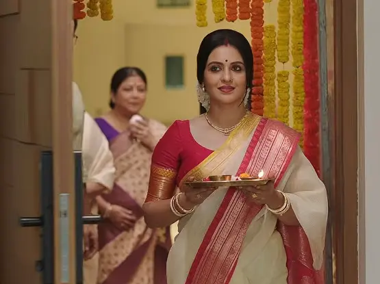 Netflix and Hoichoi announce landmark partnership, 14 acclaimed Bengali series to stream in Hindi, Tamil, Telugu Netflix and Hoichoi announce landmark partnership, 14 acclaimed Bengali series to stream in Hindi, Tamil, Telugu