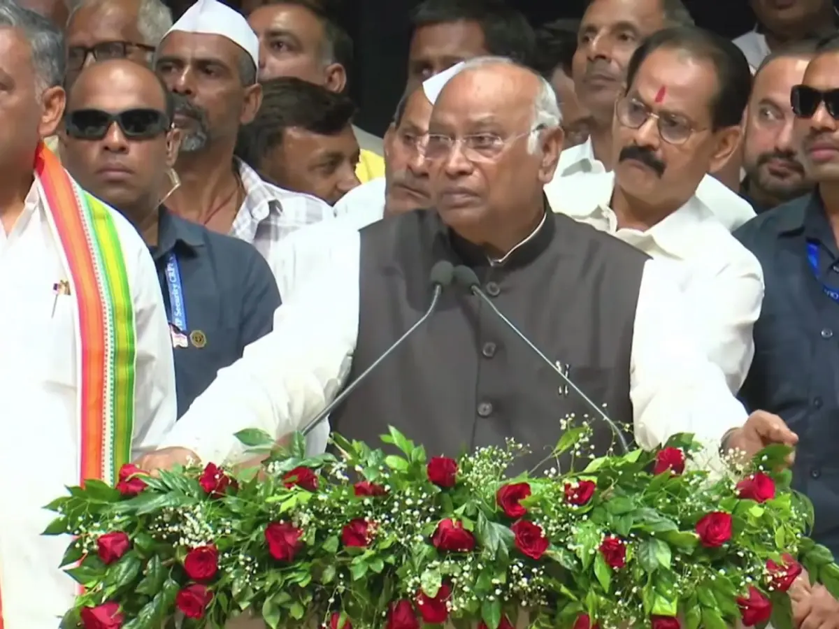 'Modi ka baap bhi jayega,' Kharge loses cool at party event in Patna, BJP slams him