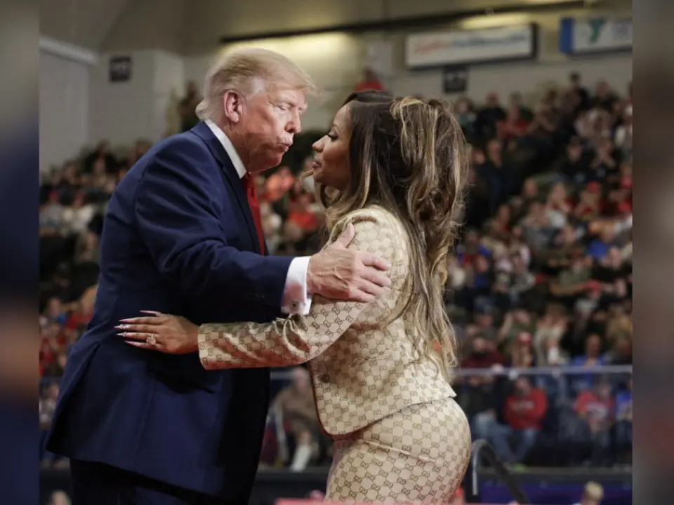 'Hell of a beautiful a**': Trump compliments Nicki Minaj as rapper joins him in Michigan rally 'Hell of a beautiful a**': Trump compliments Nicki Minaj as rapper joins him in Michigan rally