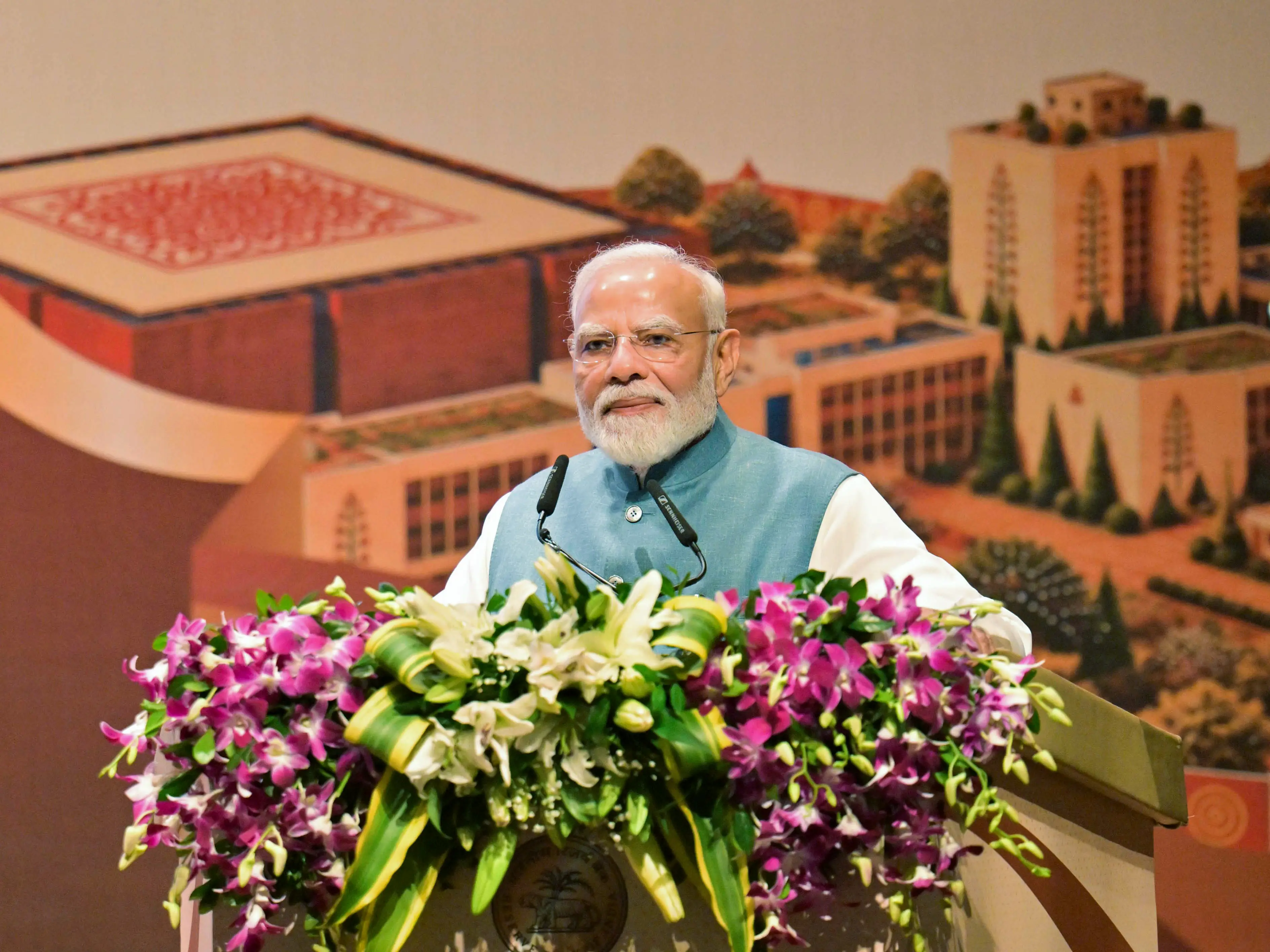 ‘Rs 1,000 cr given to billionaires earlier’: PM Modi inaugurates RBI’s data centre in Odisha, slams Congress’s ‘phone banking’ era ‘Rs 1,000 cr given to billionaires earlier’: PM Modi inaugurates RBI’s data centre in Odisha, slams Congress’s ‘phone banking’ era