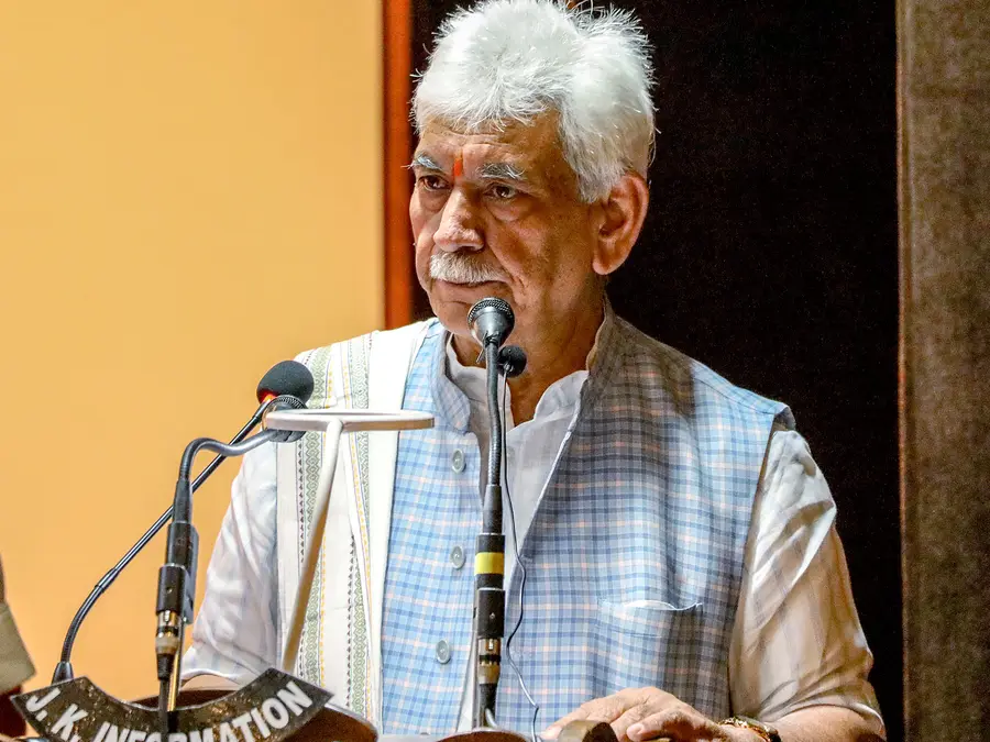 LG Manoj Sinha Chairs high-level UHQ meeting to review J&K security situation ahead of winter