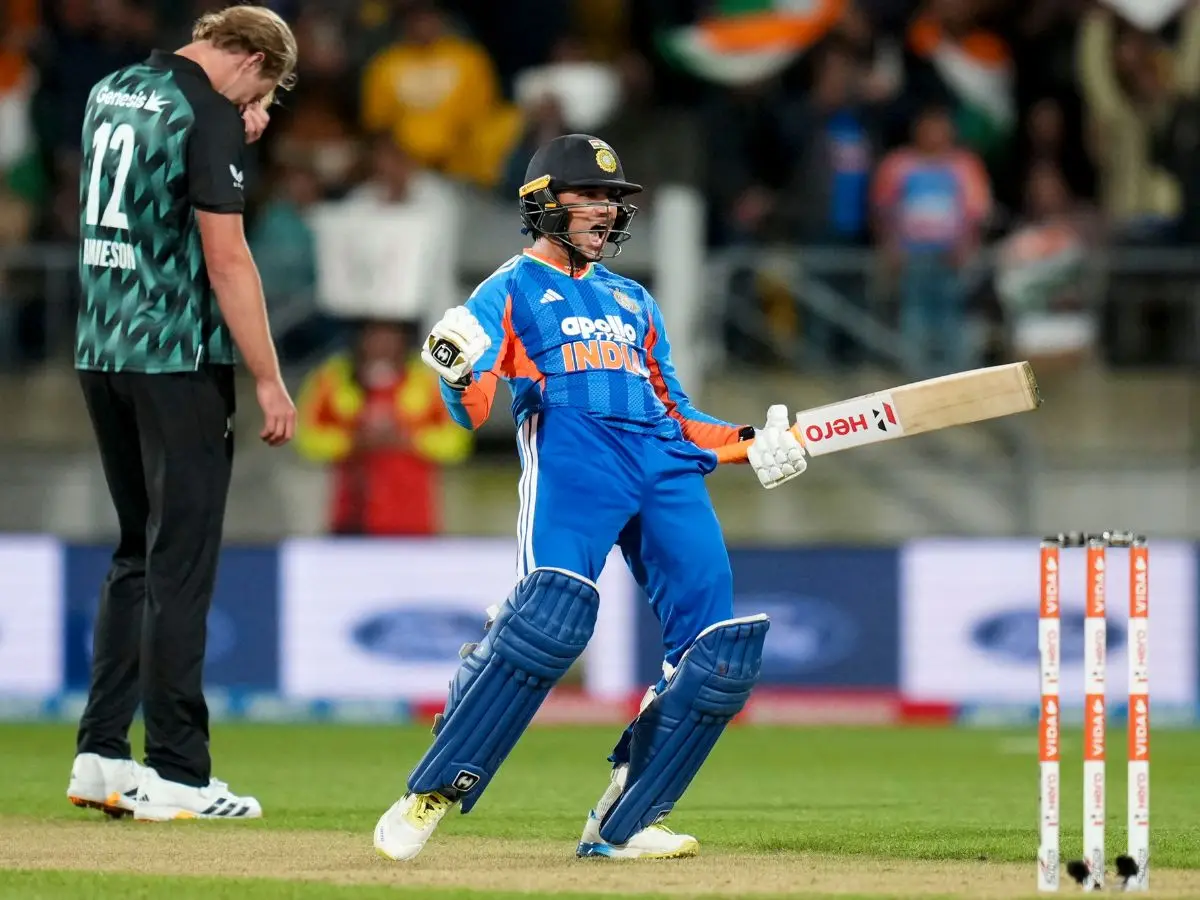 IND vs NZ 3rd T20I: Abhishek Sharma equals Rohit Sharma's record of 35-ball 100 IND vs NZ 3rd T20I: Abhishek Sharma equals Rohit Sharma's record of 35-ball 100
