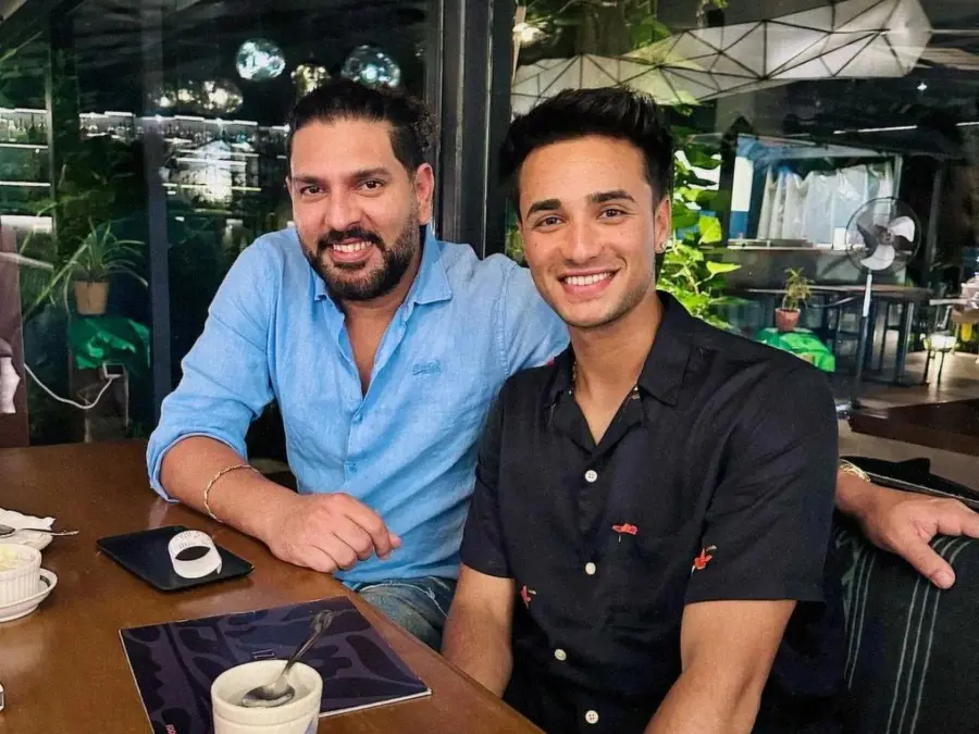 'You Still Can't...': Yuvraj mocks Abhishek Sharma after 35-ball 100 in 3rd T20I vs New Zealand