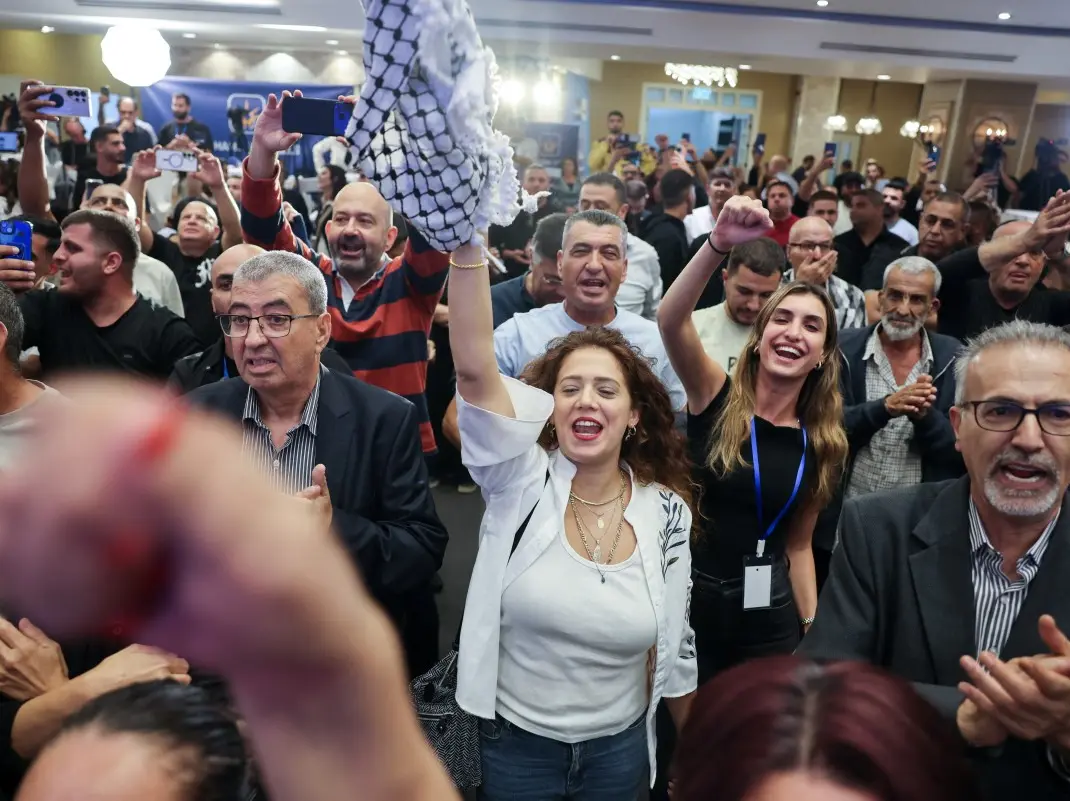 Israel elections: Record voter turnout in decades as Opposition edges ahead of Netanyahu in early projections Israel elections: Record voter turnout in decades as Opposition edges ahead of Netanyahu in early projections
