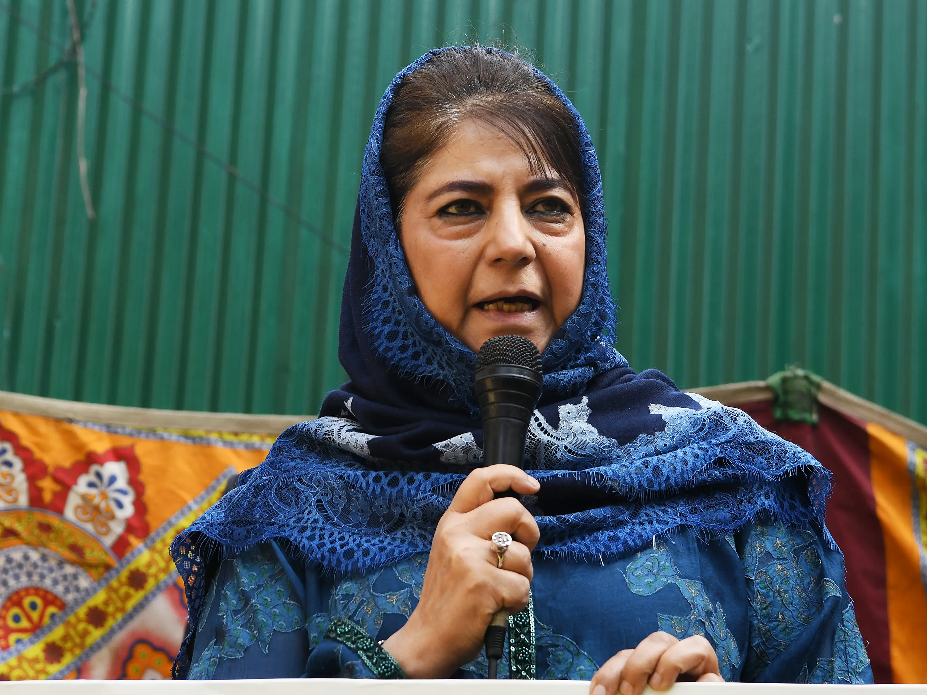 Mehbooba Mufti flags artisan distress, demands loan waiver and ban on machine-made copperware Mehbooba Mufti flags artisan distress, demands loan waiver and ban on machine-made copperware