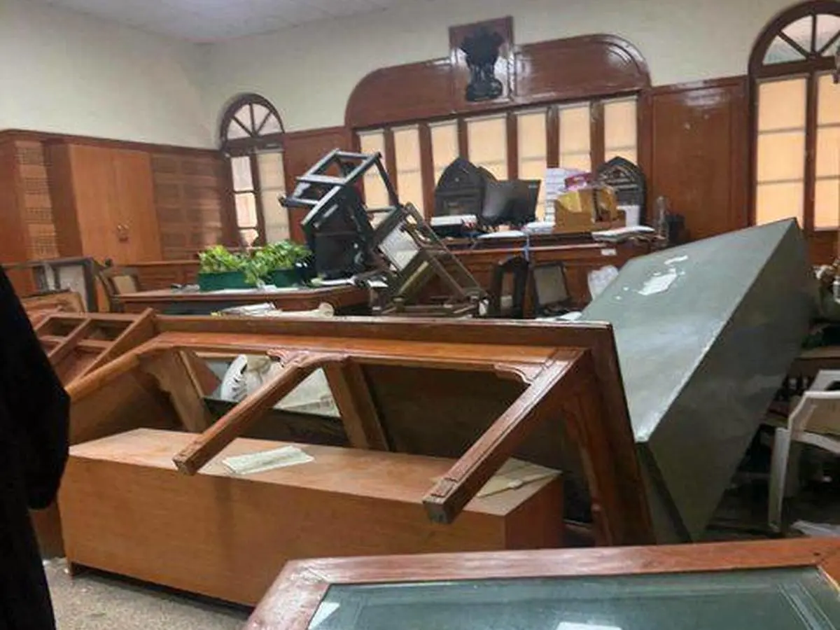 Watch: Furniture hurled inside Allahabad HC courtroom as protest turns violent Watch: Furniture hurled inside Allahabad HC courtroom as protest turns violent