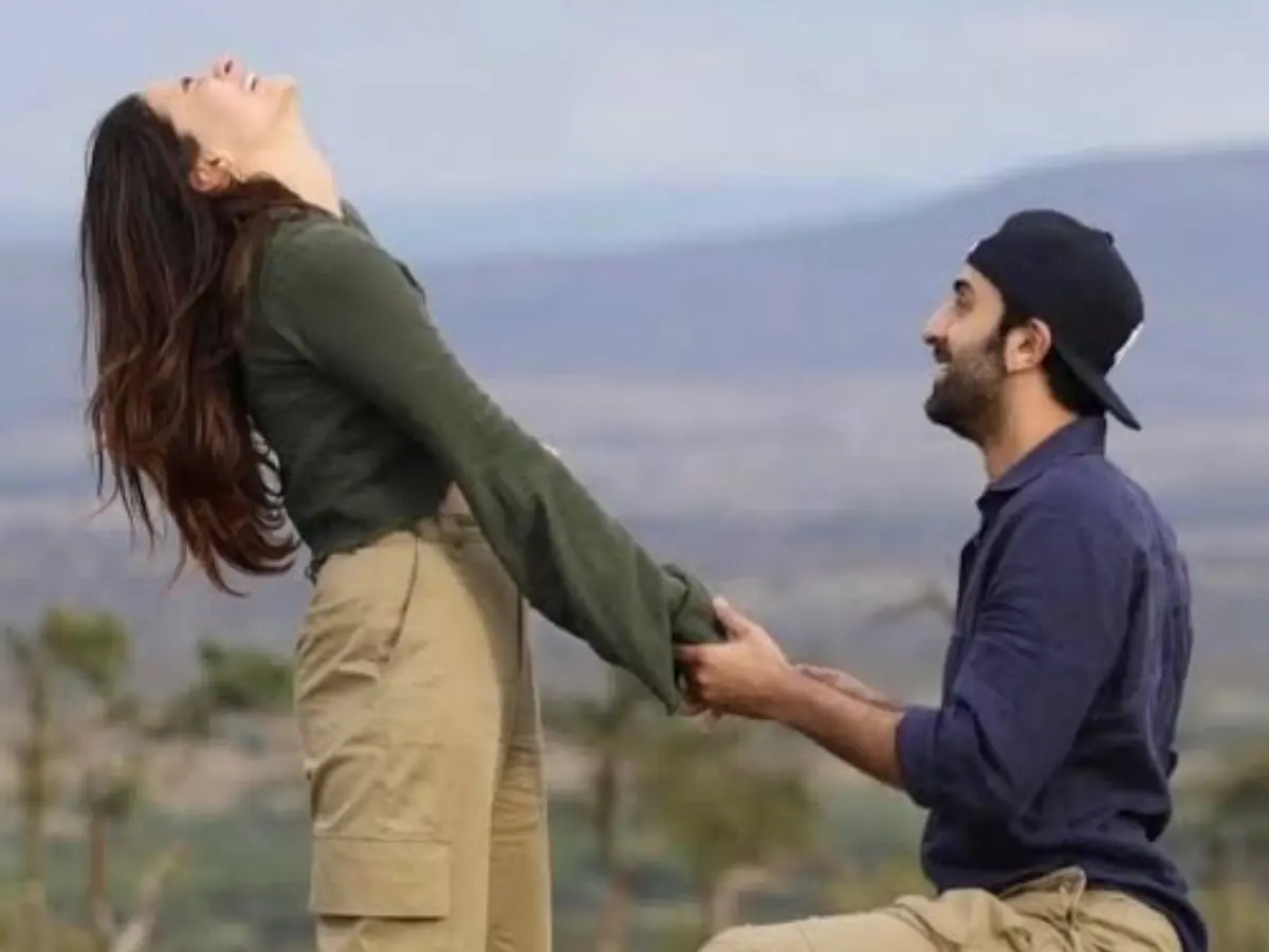 KBC 18: Ranbir Kapoor recalls proposing to Alia Bhatt in Masai Mara in front of ‘three lions’ KBC 18: Ranbir Kapoor recalls proposing to Alia Bhatt in Masai Mara in front of ‘three lions’