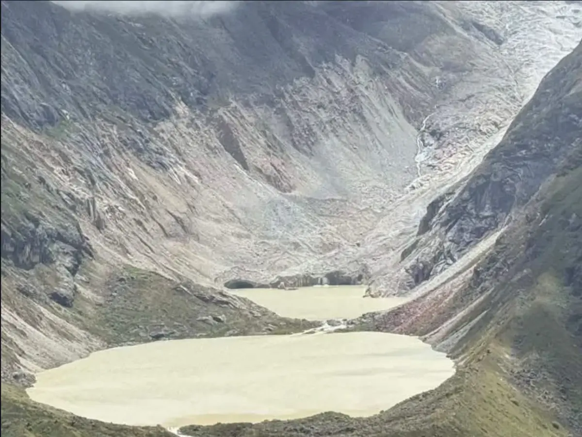 India issues flood advisory for West Bengal and Assam after Bhutan's Shintaphu glacial lake outburst India issues flood advisory for West Bengal and Assam after Bhutan's Shintaphu glacial lake outburst