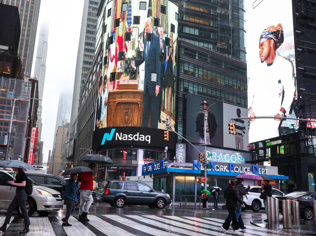 Nasdaq slides 2.2% as Big Tech earnings fail to reassure investors Nasdaq slides 2.2% as Big Tech earnings fail to reassure investors